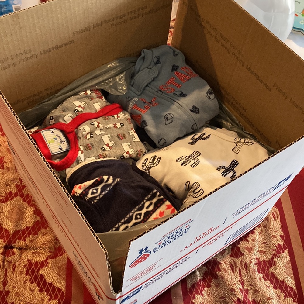 Not-So-Mystery “Mystery Box” 📦 clothes 3-6M 24items